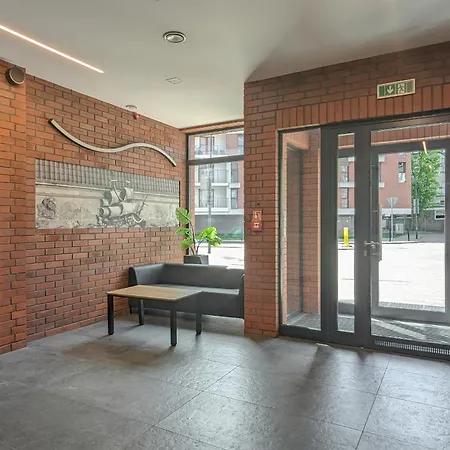 Bastion Walowa With Parking By Renters Prestige Gdańsk