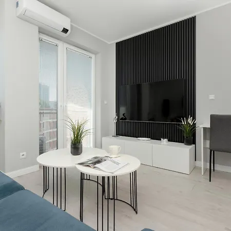 Bastion Walowa With Parking By Renters Prestige